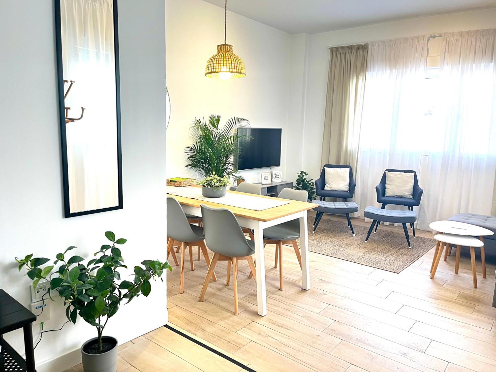 Regimiento 2, Center, New, Quite, Breakfast Included, Parking On Request, Rg Villa Málaga Eksteriør bilde